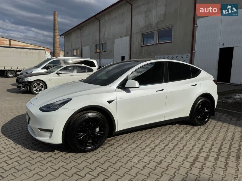 Внедорожник / Кроссовер Tesla Model Y 2022 в Луцке