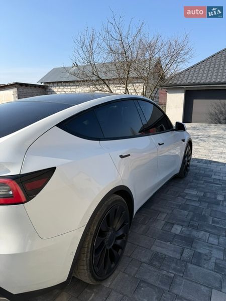 Внедорожник / Кроссовер Tesla Model Y 2020 в Костополе
