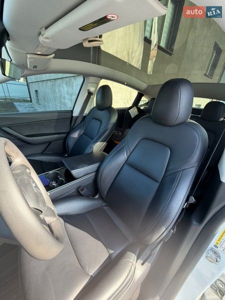 Внедорожник / Кроссовер Tesla Model Y 2020 в Костополе