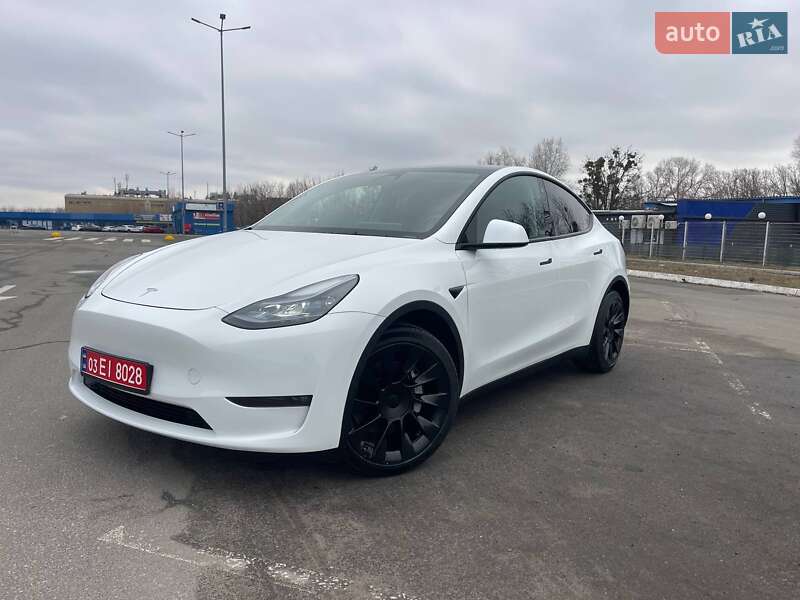 Позашляховик / Кросовер Tesla Model Y 2023 в Києві фото 3 Позашляховик / Кросовер Tesla Model Y 2023 в Києві