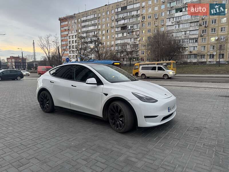 Внедорожник / Кроссовер Tesla Model Y 2021 в Днепре