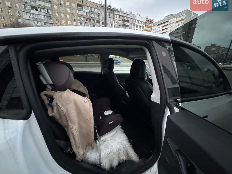 Внедорожник / Кроссовер Tesla Model Y 2021 в Днепре