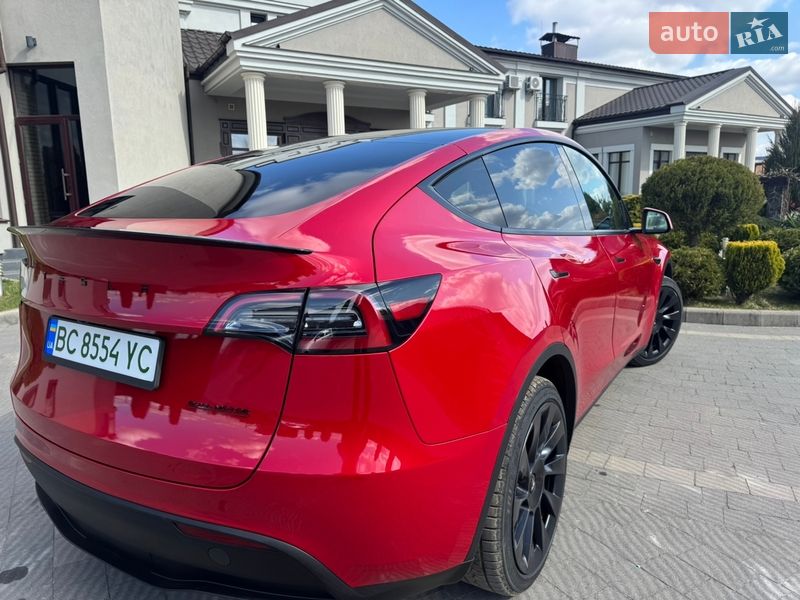 Внедорожник / Кроссовер Tesla Model Y 2023 в Стрые