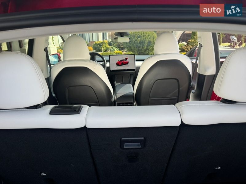 Внедорожник / Кроссовер Tesla Model Y 2023 в Стрые