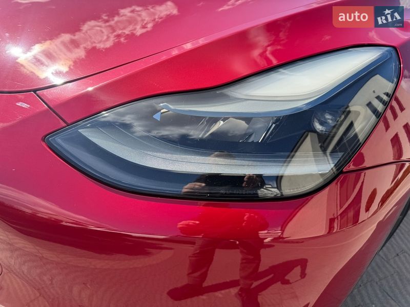 Внедорожник / Кроссовер Tesla Model Y 2023 в Стрые