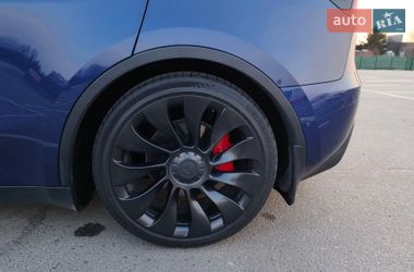 Внедорожник / Кроссовер Tesla Model Y 2021 в Львове