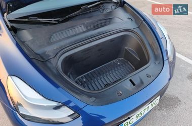 Внедорожник / Кроссовер Tesla Model Y 2021 в Львове