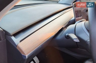 Внедорожник / Кроссовер Tesla Model Y 2021 в Львове