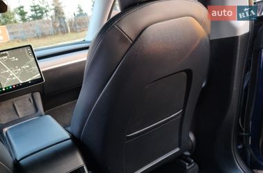 Внедорожник / Кроссовер Tesla Model Y 2021 в Львове