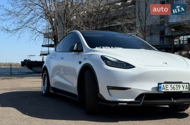 Позашляховик / Кросовер Tesla Model Y 2022 в Дніпрі