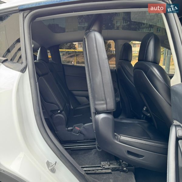 Внедорожник / Кроссовер Tesla Model Y 2022 в Днепре