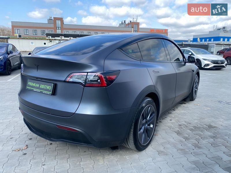 Внедорожник / Кроссовер Tesla Model Y 2023 в Киеве