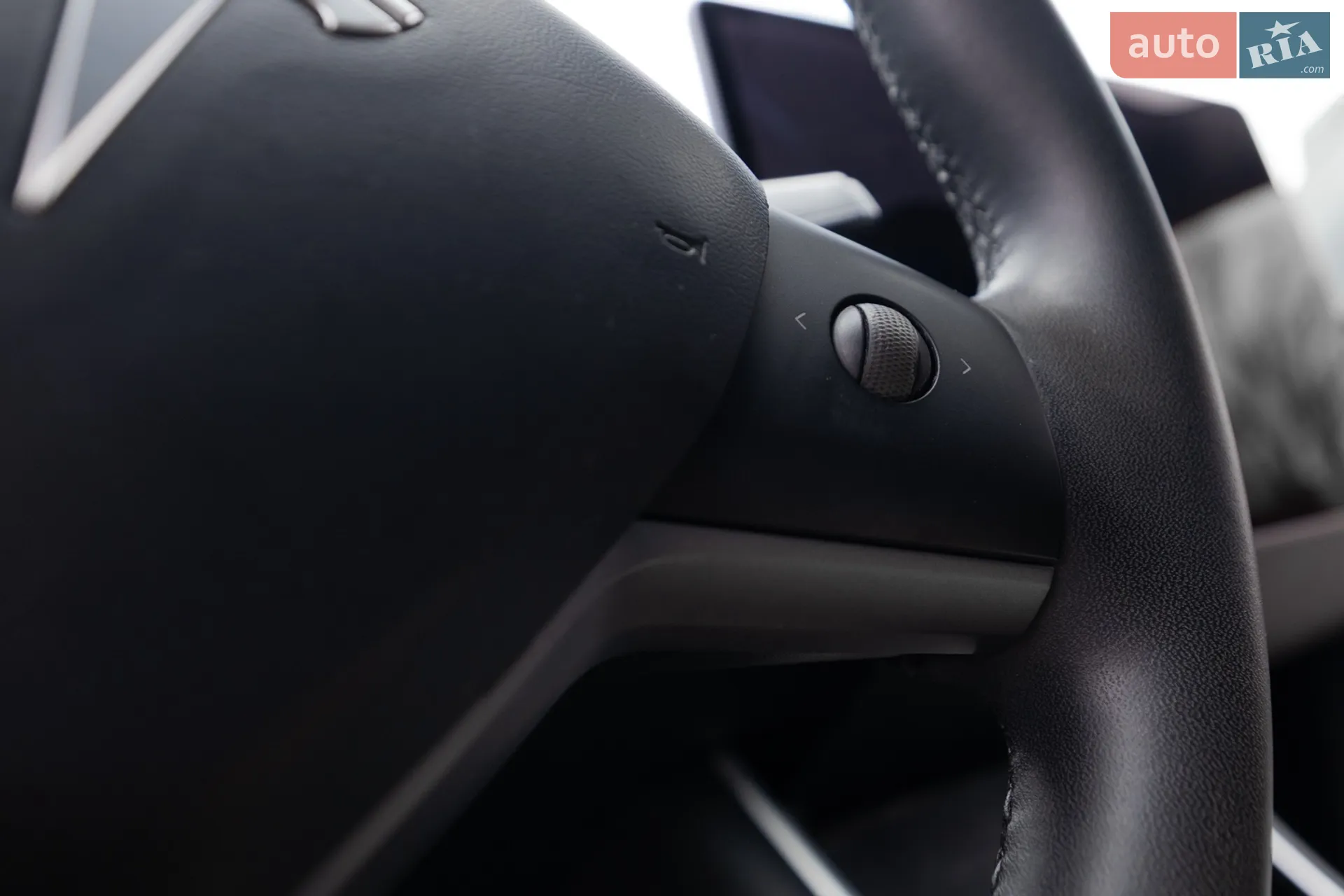 2020 Tesla Model Y - мініатюра 25