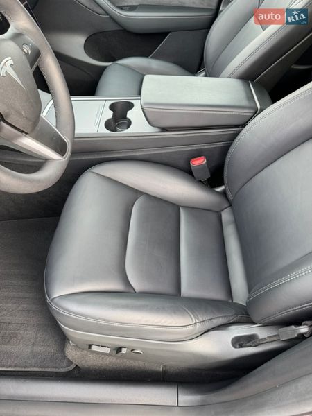 Внедорожник / Кроссовер Tesla Model Y 2024 в Днепре