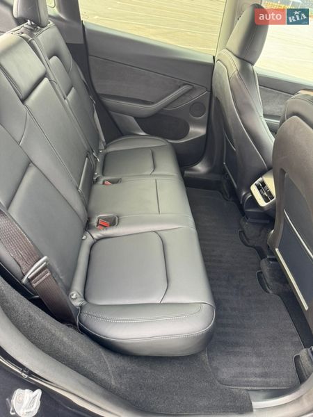 Внедорожник / Кроссовер Tesla Model Y 2024 в Днепре