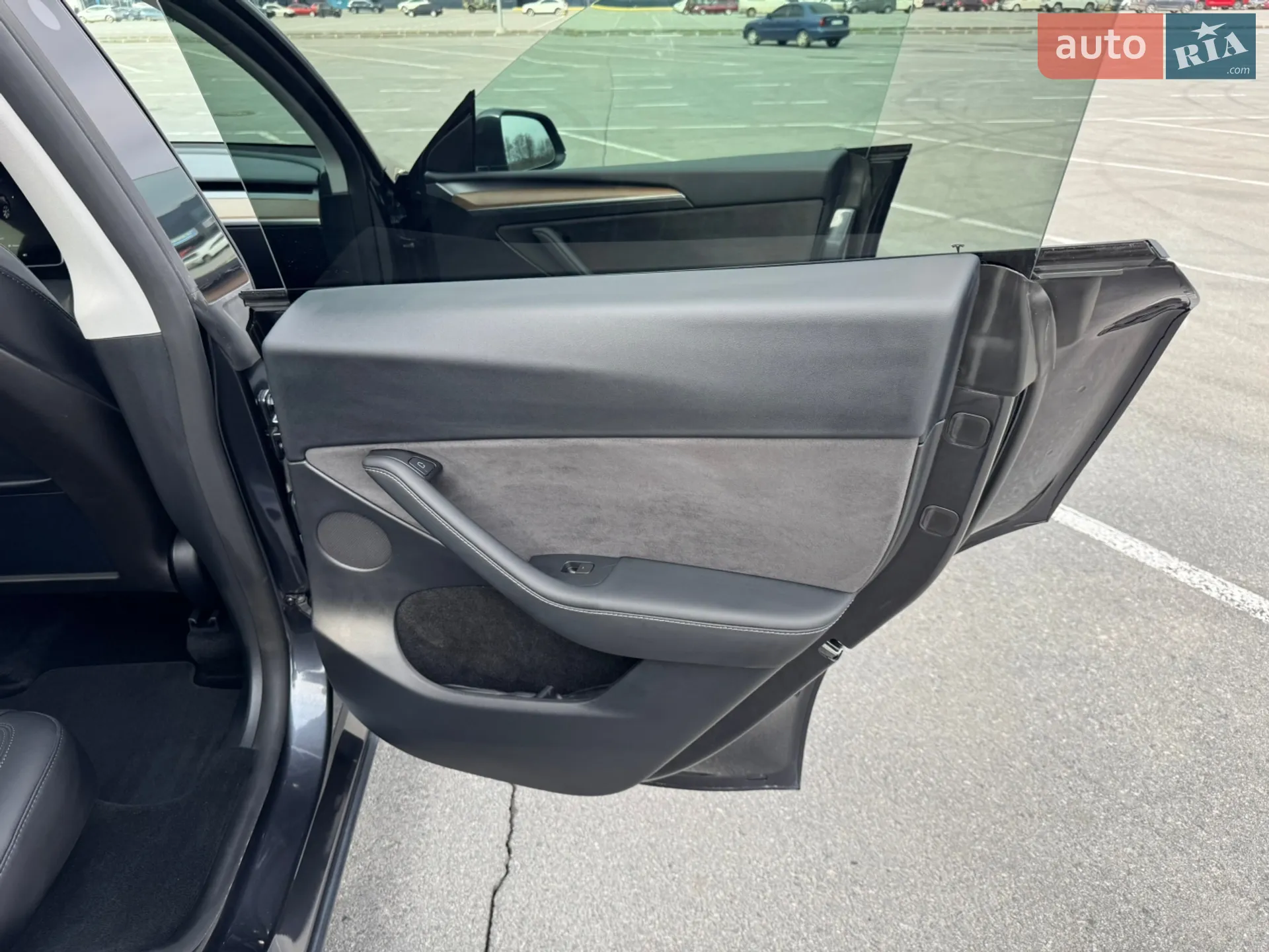2024 Tesla Model Y - мініатюра 17