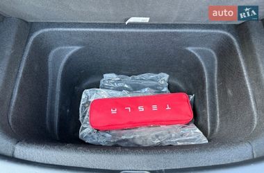 Внедорожник / Кроссовер Tesla Model Y 2023 в Киеве