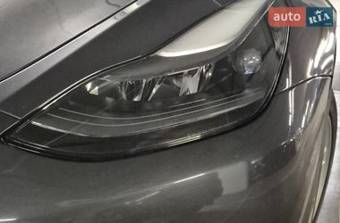 Внедорожник / Кроссовер Tesla Model Y 2022 в Киеве