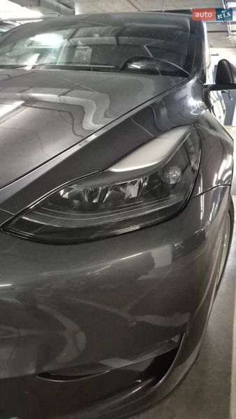 Внедорожник / Кроссовер Tesla Model Y 2022 в Киеве