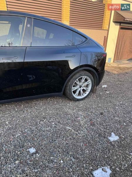 Внедорожник / Кроссовер Tesla Model Y 2023 в Харькове