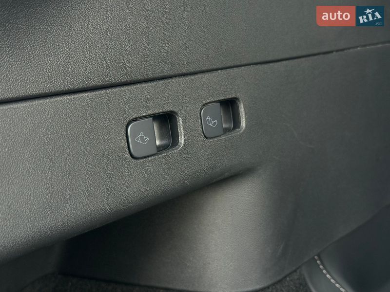 Позашляховик / Кросовер Tesla Model Y 2021 в Вінниці фото 37 Позашляховик / Кросовер Tesla Model Y 2021 в Вінниці