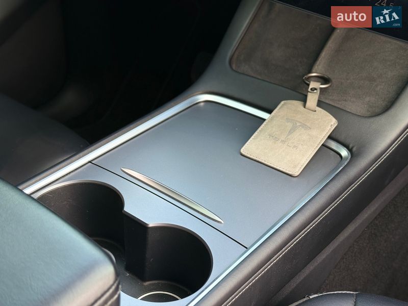 Позашляховик / Кросовер Tesla Model Y 2021 в Вінниці фото 46 Позашляховик / Кросовер Tesla Model Y 2021 в Вінниці