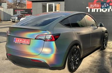 Внедорожник / Кроссовер Tesla Model Y 2024 в Киеве