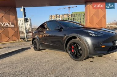Внедорожник / Кроссовер Tesla Model Y 2024 в Буче