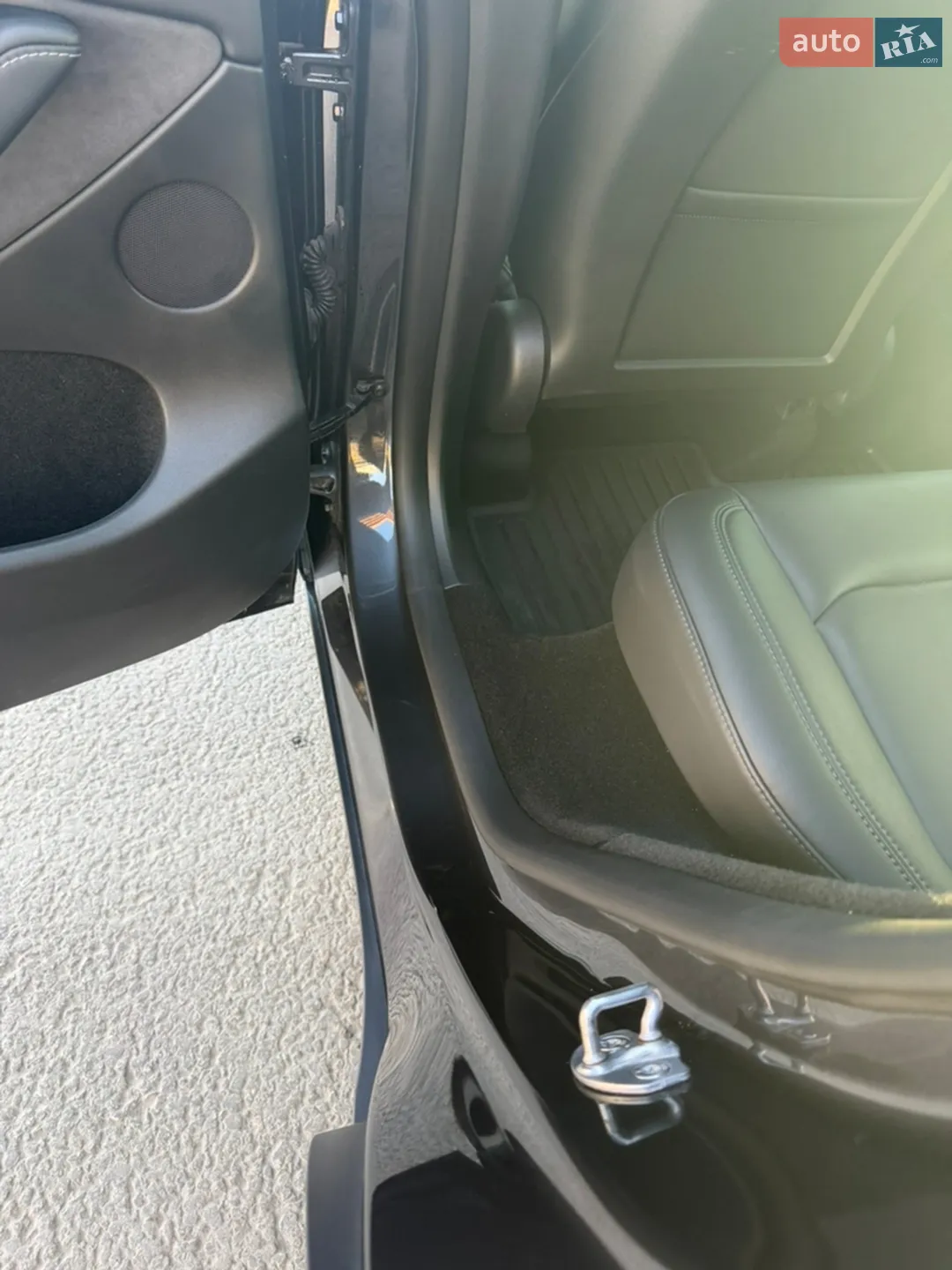 2024 Tesla Model Y - мініатюра 27