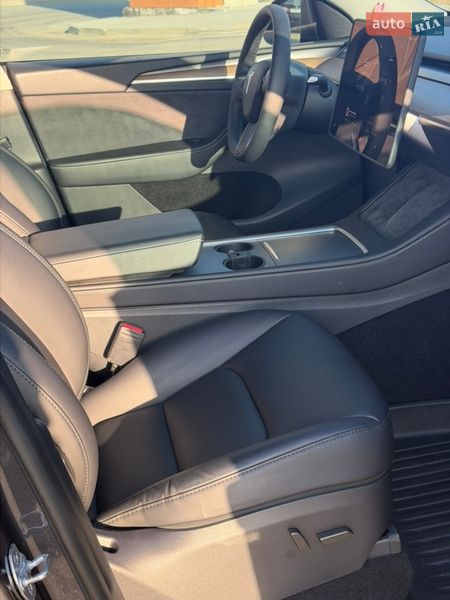 Внедорожник / Кроссовер Tesla Model Y 2024 в Буче