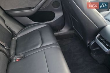 Внедорожник / Кроссовер Tesla Model Y 2020 в Львове