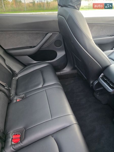 Внедорожник / Кроссовер Tesla Model Y 2020 в Львове