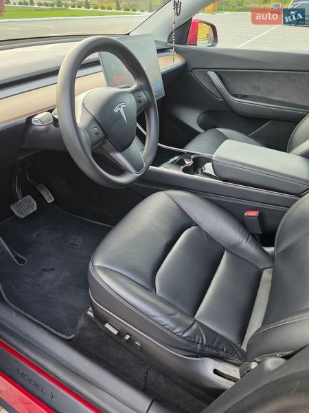 Внедорожник / Кроссовер Tesla Model Y 2020 в Львове