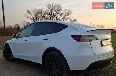 Внедорожник / Кроссовер Tesla Model Y 2023 в Львове