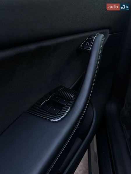 Внедорожник / Кроссовер Tesla Model Y 2021 в Ужгороде