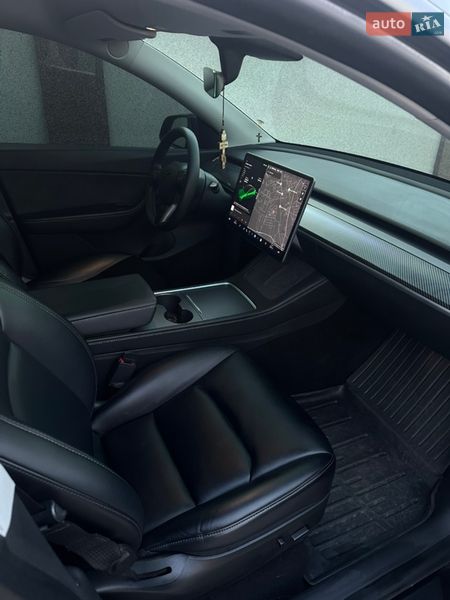 Внедорожник / Кроссовер Tesla Model Y 2021 в Ужгороде