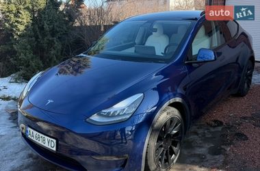 Внедорожник / Кроссовер Tesla Model Y 2020 в Киеве