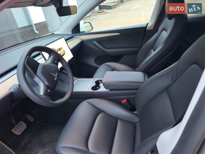 Внедорожник / Кроссовер Tesla Model Y 2023 в Кривом Роге фото 5 Внедорожник / Кроссовер Tesla Model Y 2023 в Кривом Роге