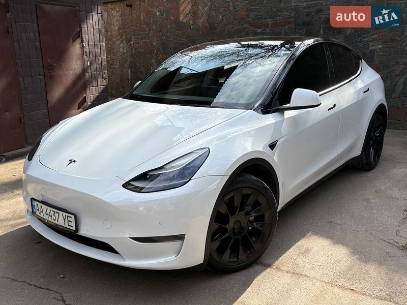 Внедорожник / Кроссовер Tesla Model Y 2022 в Киеве