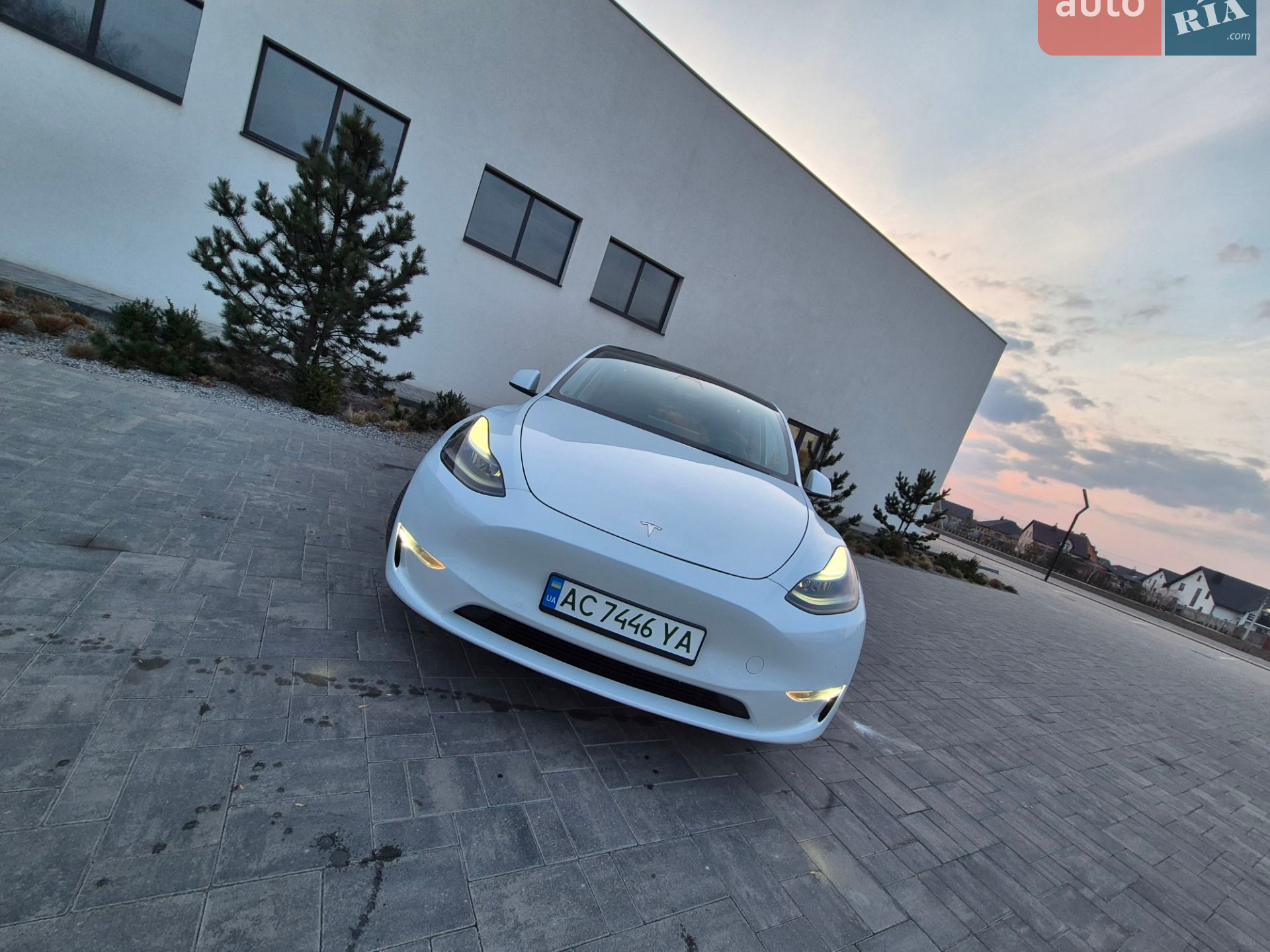 2022 Tesla Model Y - мініатюра 6