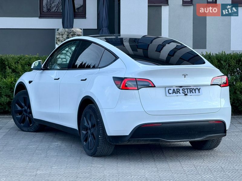 Внедорожник / Кроссовер Tesla Model Y 2024 в Стрые