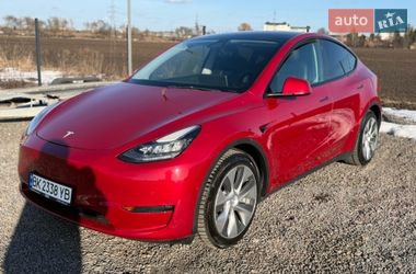 Внедорожник / Кроссовер Tesla Model Y 2021 в Ровно