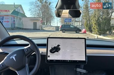 Внедорожник / Кроссовер Tesla Model Y 2024 в Киеве