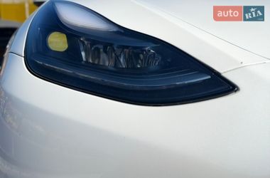 Внедорожник / Кроссовер Tesla Model Y 2022 в Киеве