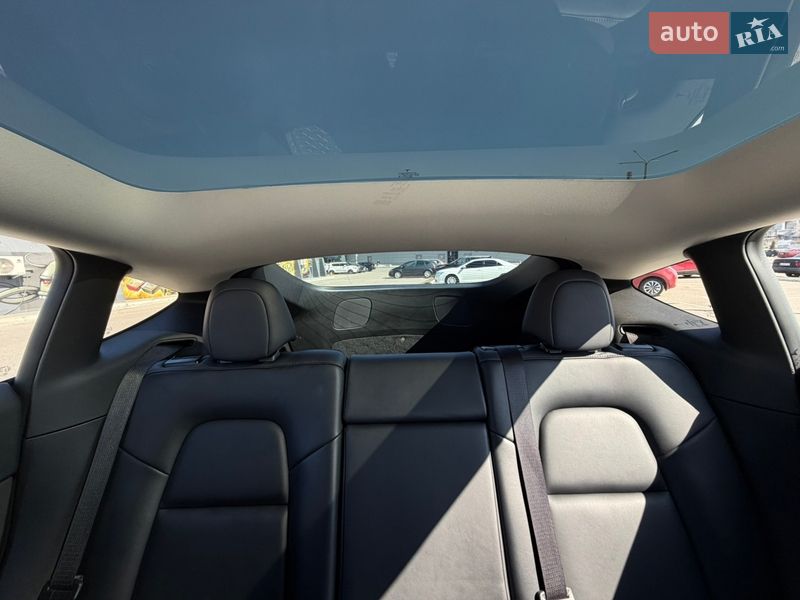 Позашляховик / Кросовер Tesla Model Y 2022 в Києві фото 27 Позашляховик / Кросовер Tesla Model Y 2022 в Києві