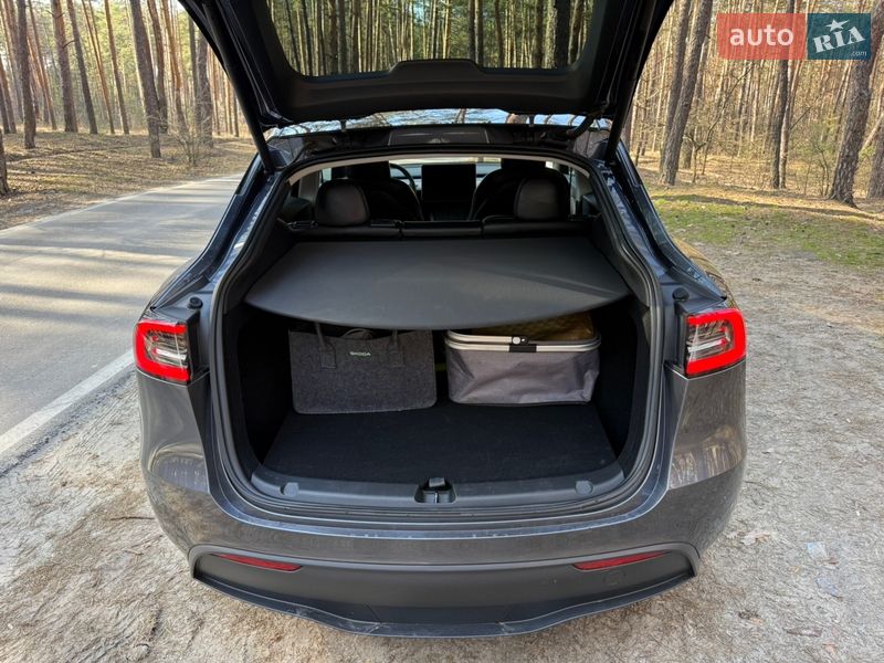 Позашляховик / Кросовер Tesla Model Y 2022 в Києві фото 12 Позашляховик / Кросовер Tesla Model Y 2022 в Києві