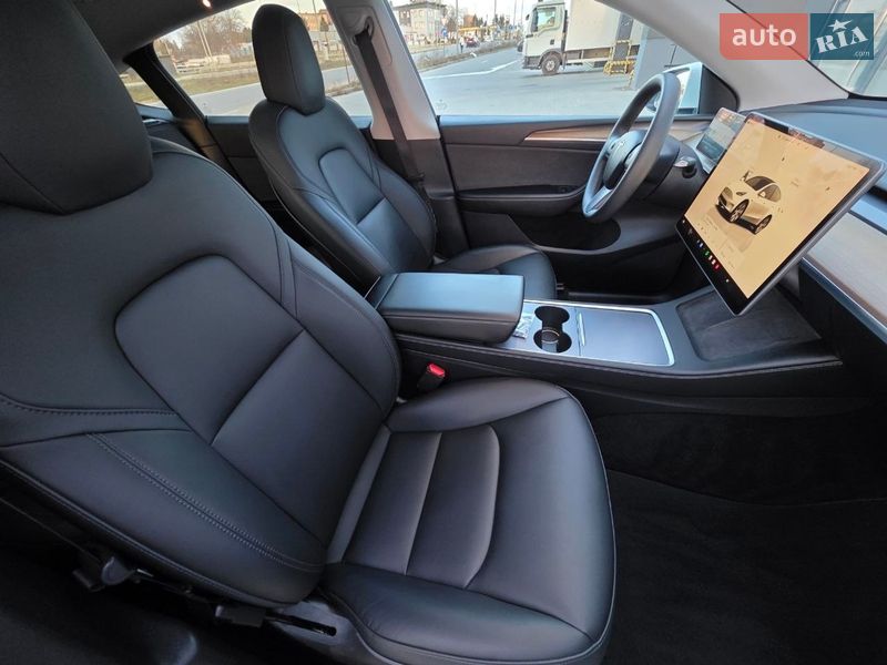 Позашляховик / Кросовер Tesla Model Y 2022 в Тернополі фото 49 Позашляховик / Кросовер Tesla Model Y 2022 в Тернополі