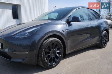 Внедорожник / Кроссовер Tesla Model Y 2025 в Киеве