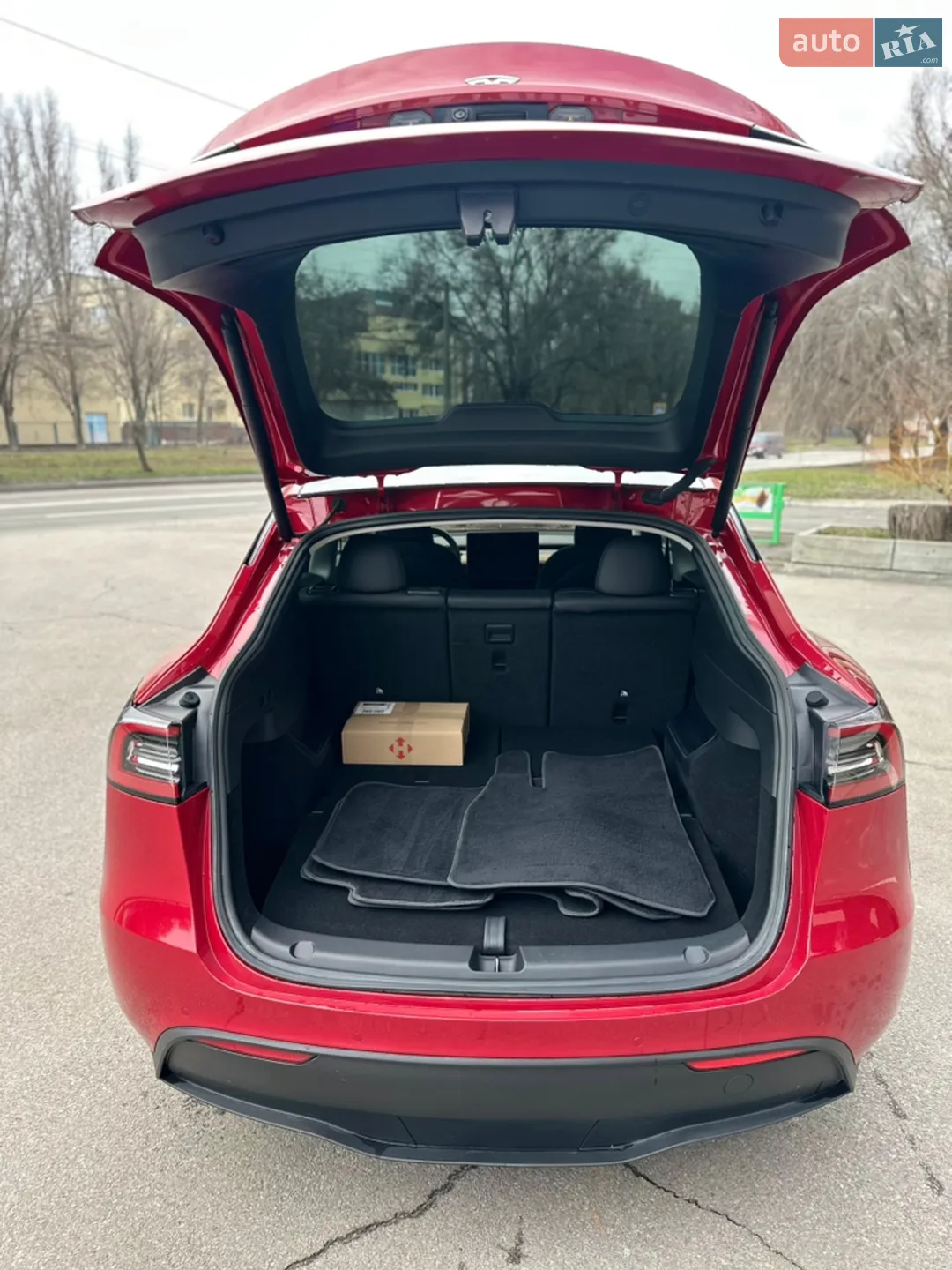 2022 Tesla Model Y - мініатюра 9
