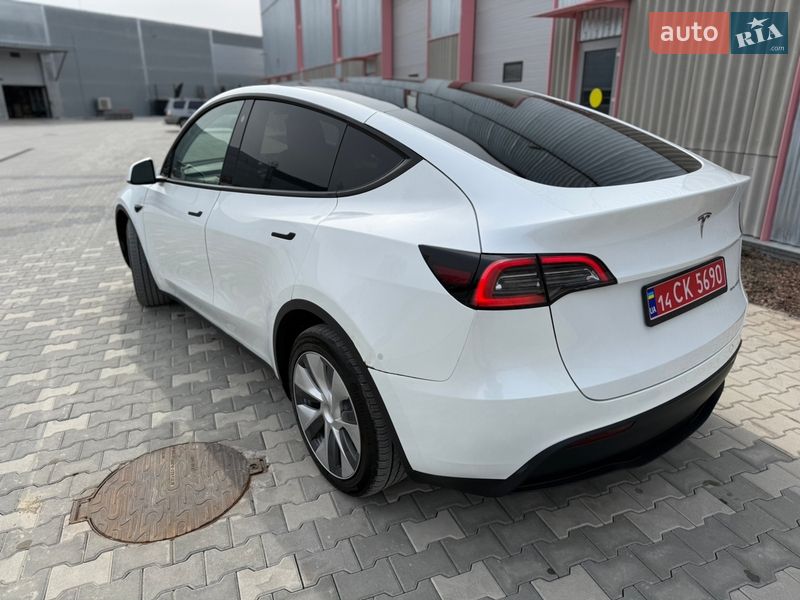 Позашляховик / Кросовер Tesla Model Y 2022 в Львові фото 3 Позашляховик / Кросовер Tesla Model Y 2022 в Львові